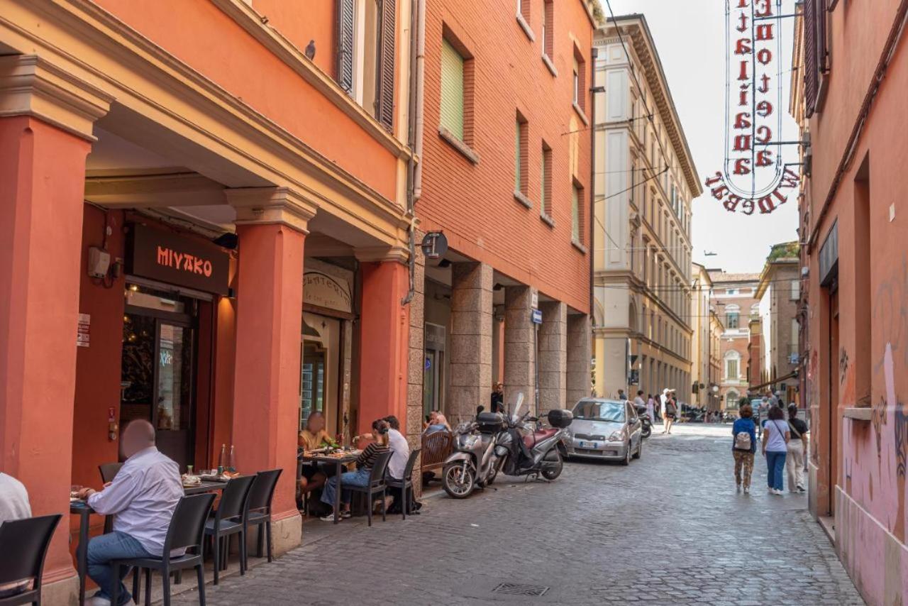 Nettuno Luxuryh - Bolognacentro Duomo Rooms And Suites — Foto 2